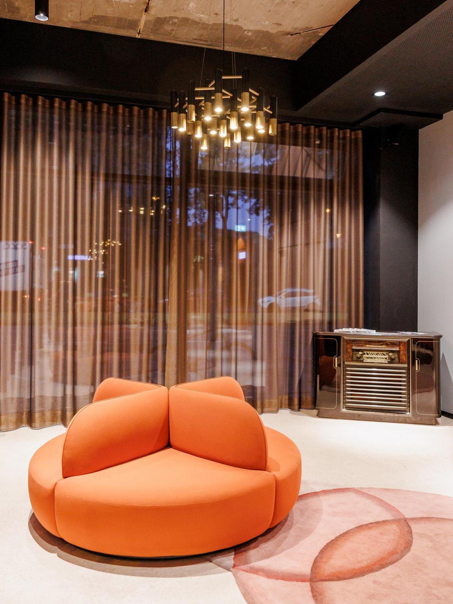 Koncept Hotel International Кьолн Екстериор снимка
